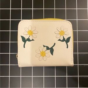 Elegant White Floral Wallet OR 4/$10